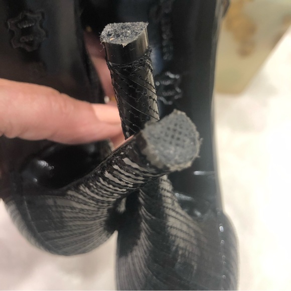 Report Signature black patent peep toe sandals, elegant!  Size 8.5. - Picture 10 of 16